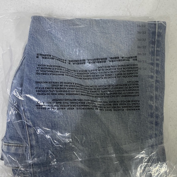 American eagle brand new jeans 36*32 - Picture 4 of 4